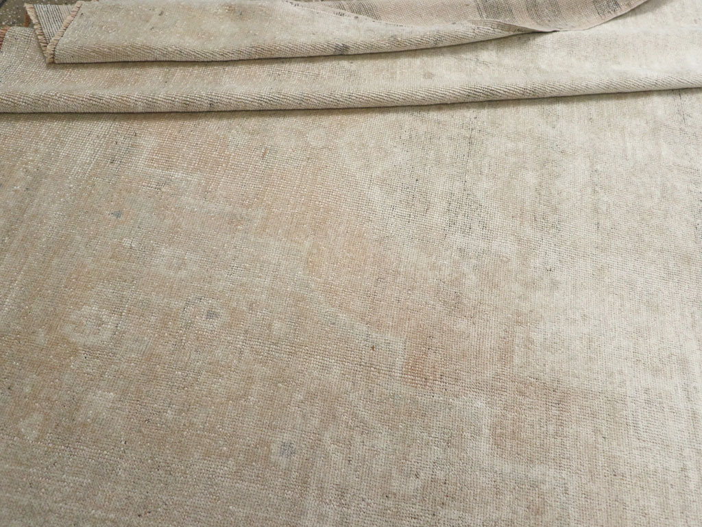 Vintage Turkish Anatolian Accent Carpet, No.33374 - Staging