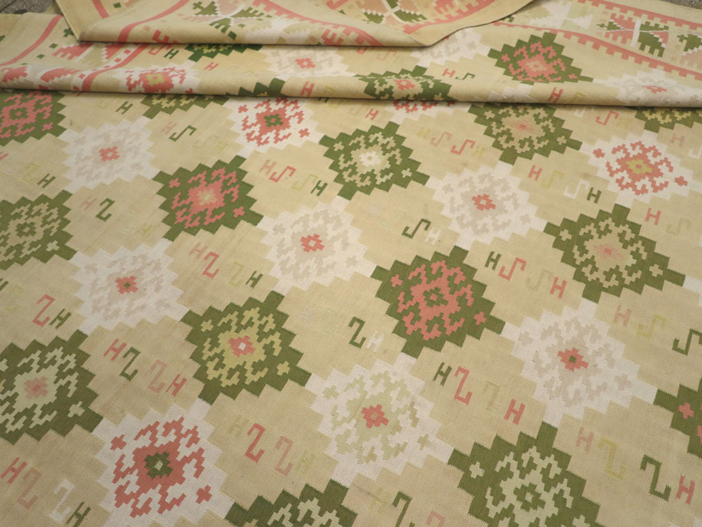 Vintage Indian Flatweave Dhurrie Oversize Carpet, No.33378 - Staging