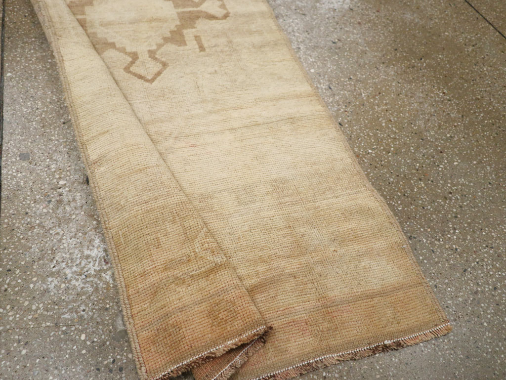 Vintage Turkish Anatolian Runner, No.33385 - Staging