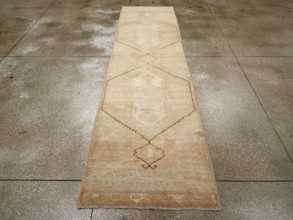 Vintage Turkish Anatolian Runner, No.33386 - Staging