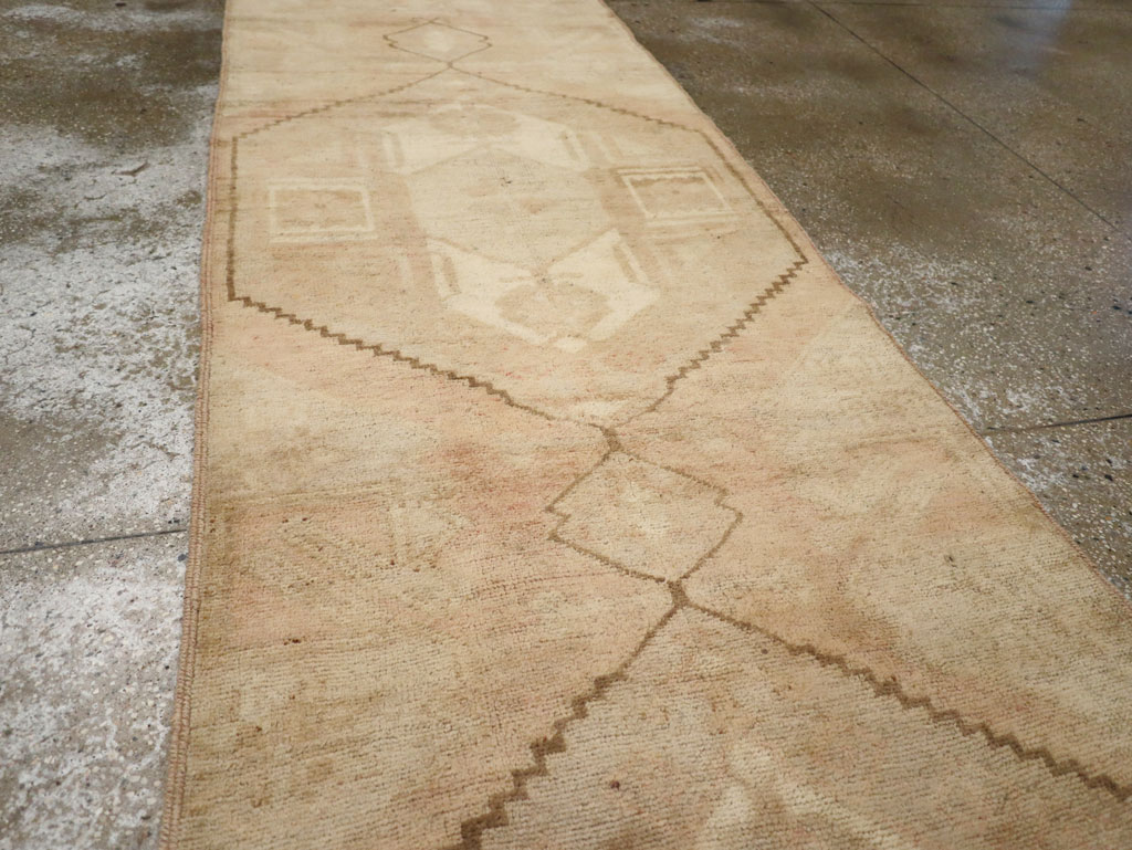 Vintage Turkish Anatolian Runner, No.33386 - Staging