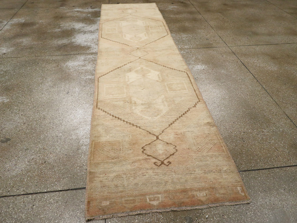 Vintage Turkish Anatolian Runner, No.33386 - Staging