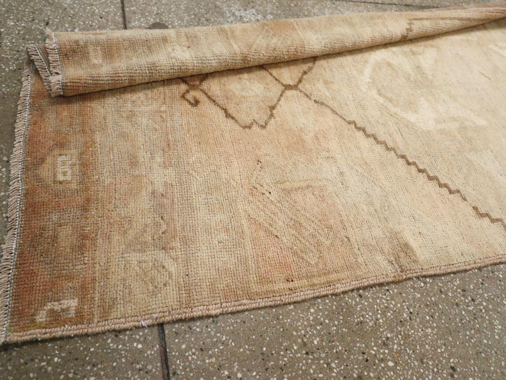 Vintage Turkish Anatolian Runner, No.33386 - Staging
