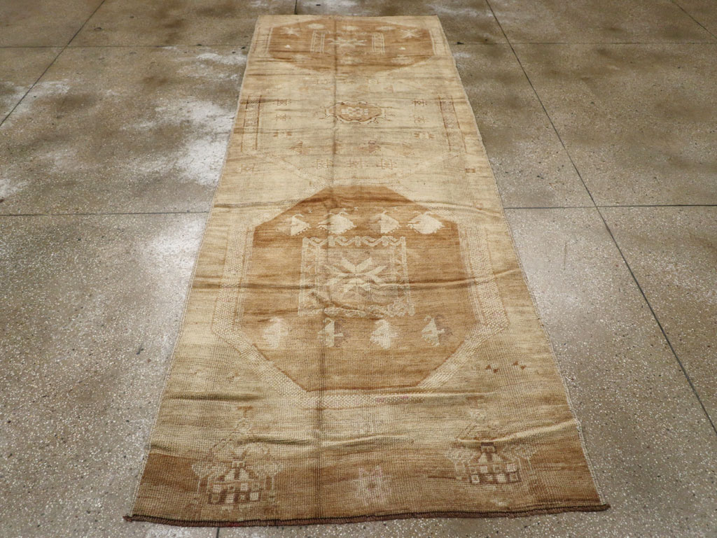 Vintage Turkish Anatolian Wide Runner, No.33387 - Staging