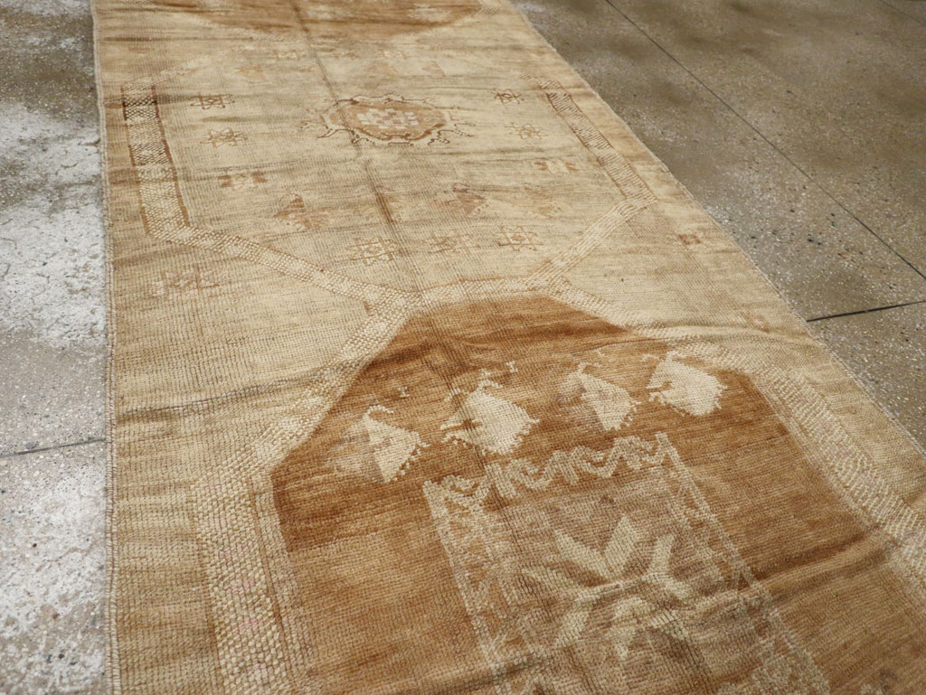 Vintage Turkish Anatolian Wide Runner, No.33387 - Staging