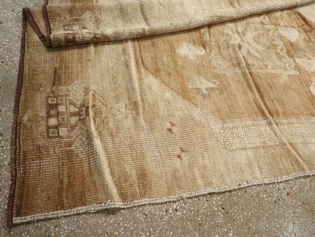 Vintage Turkish Anatolian Wide Runner, No.33387 - Staging