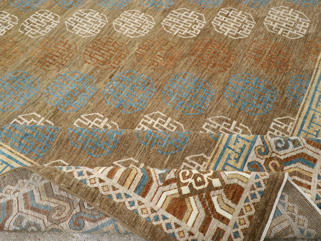 Modern East Turkestan Khotan Room Size Carpet, No.33400 - Staging