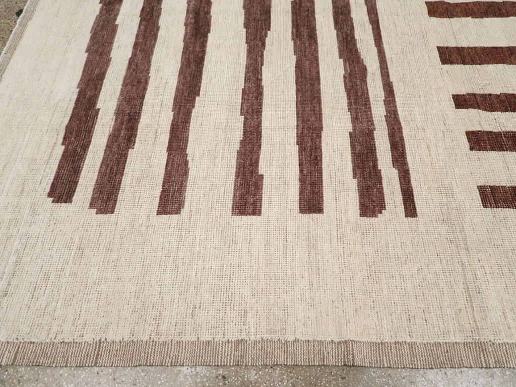 Modern Moroccan Room Size Carpet, No.33418 - Staging