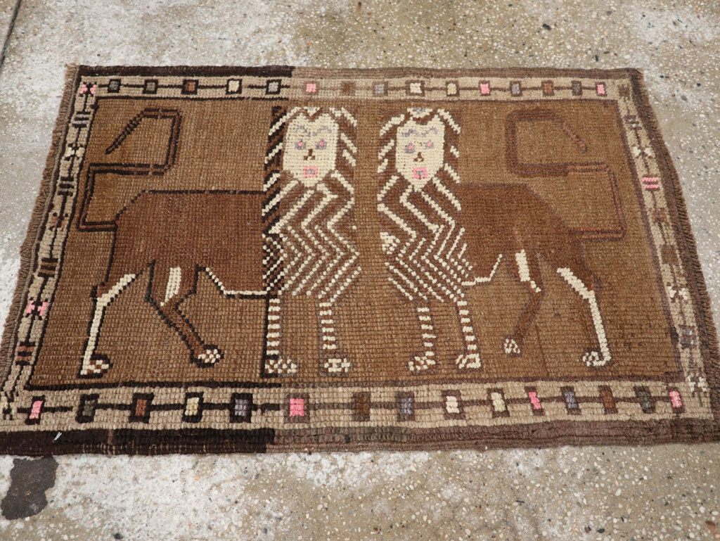 Vintage Turkish Anatolian Pictorial Rug, No.33428 - Staging