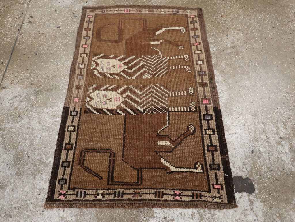 Vintage Turkish Anatolian Pictorial Rug, No.33428 - Staging