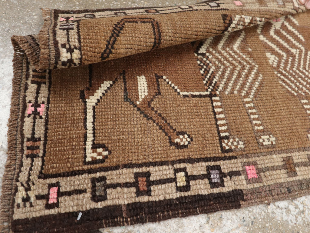 Vintage Turkish Anatolian Pictorial Rug, No.33428 - Staging