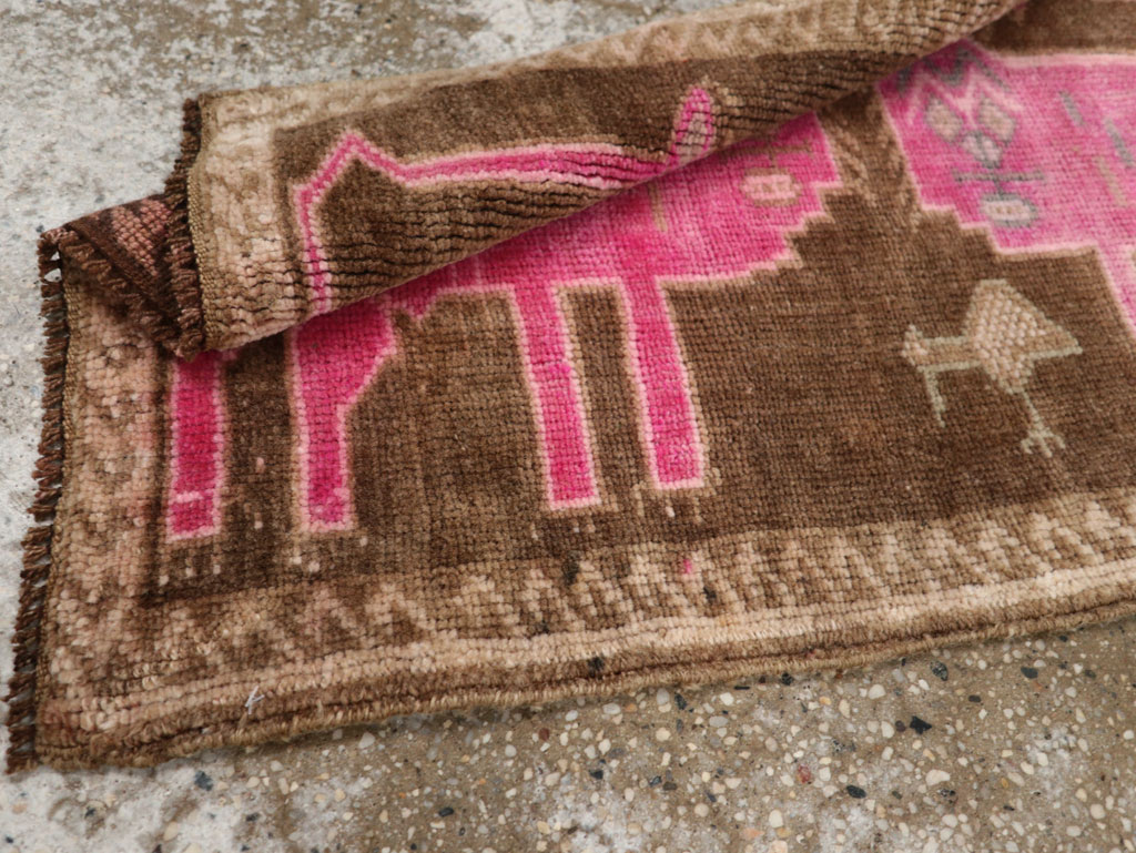 Vintage Turkish Anatolian Pictorial Rug, No.33431 - Staging