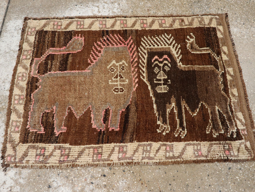 Vintage Turkish Anatolian Pictorial Rug, No.33432 - Staging