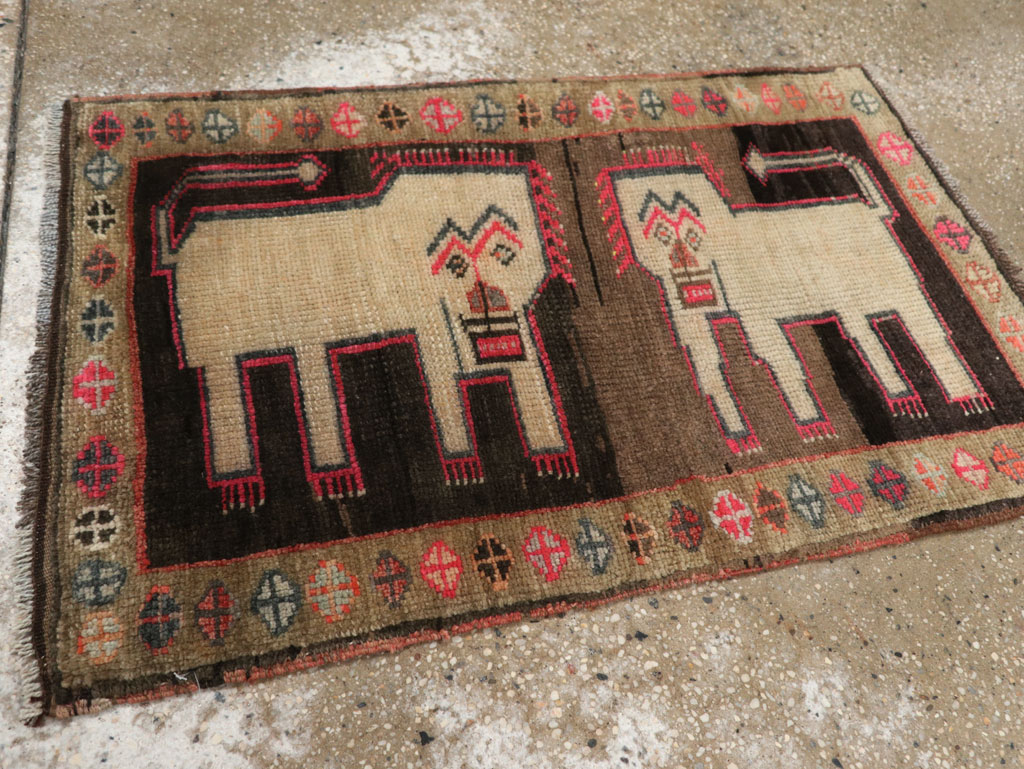 Vintage Turkish Anatolian Pictorial Rug, No.33435 - Staging