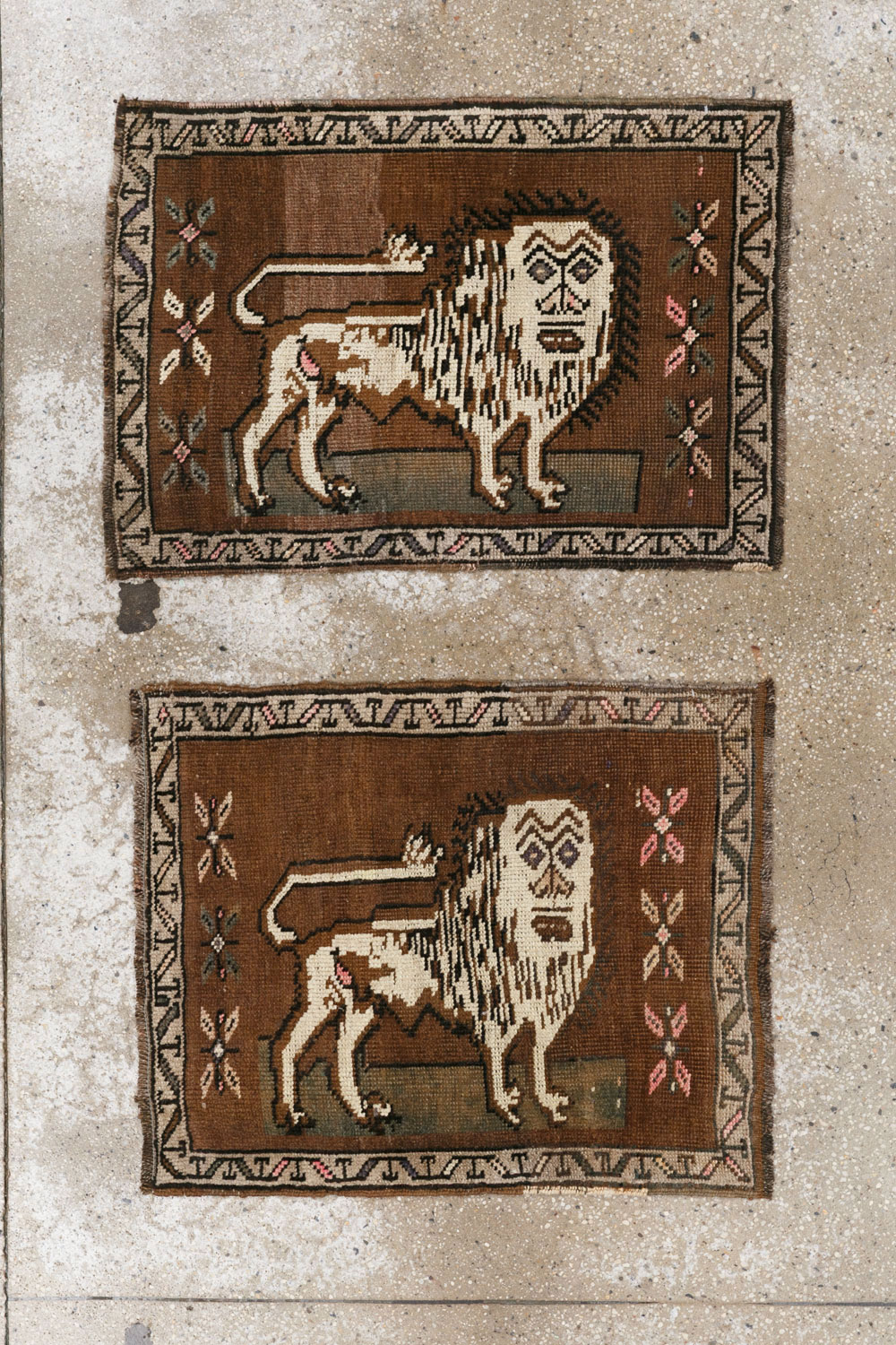 Vintage Turkish Anatolian Pictorial Rug (Pair: 2 of 2), No.33436 - Staging