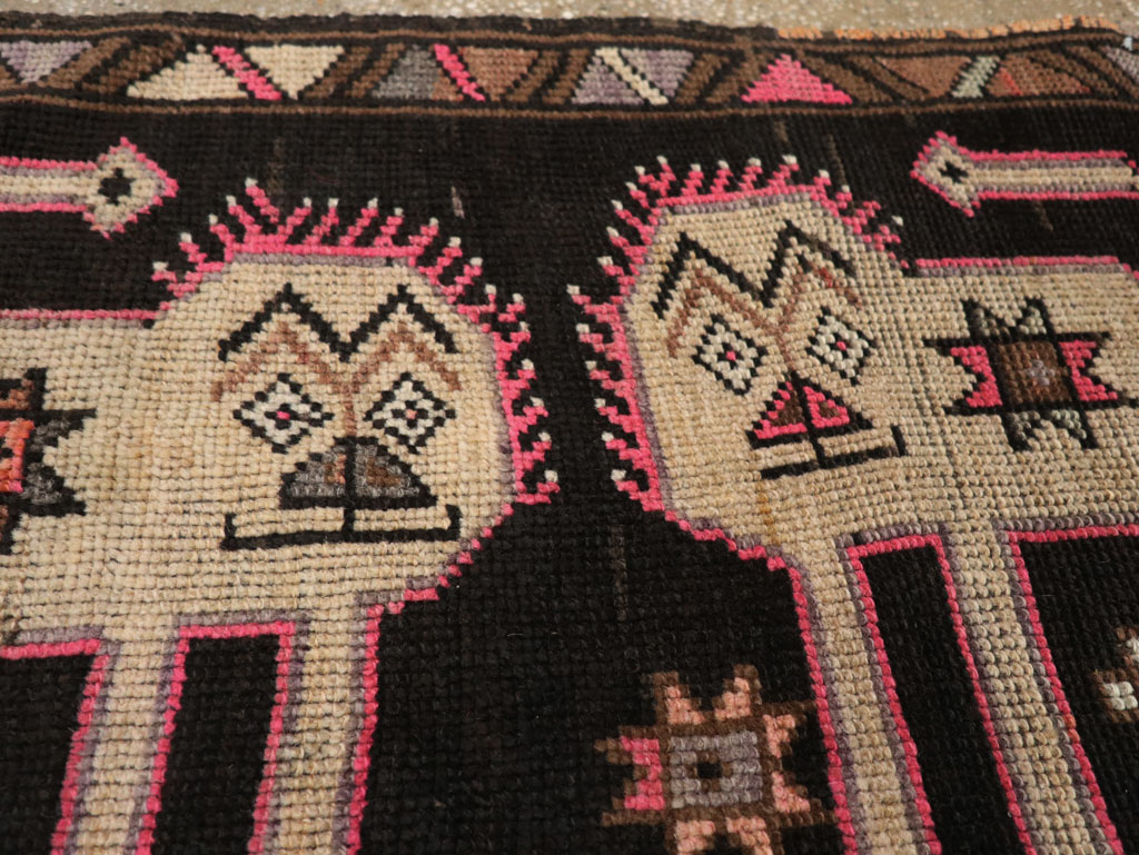 Vintage Turkish Anatolian Pictorial Rug, No.33438 - Staging