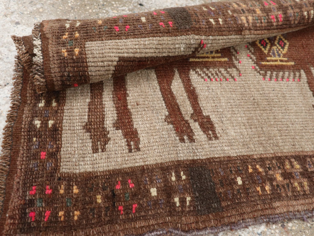 Vintage Turkish Anatolian Pictorial Rug, No.33439 - Staging