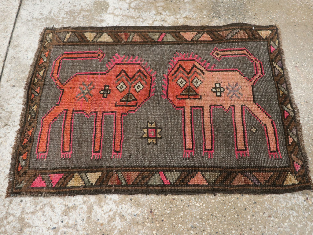 Vintage Turkish Anatolian Pictorial Rug, No.33440 - Staging