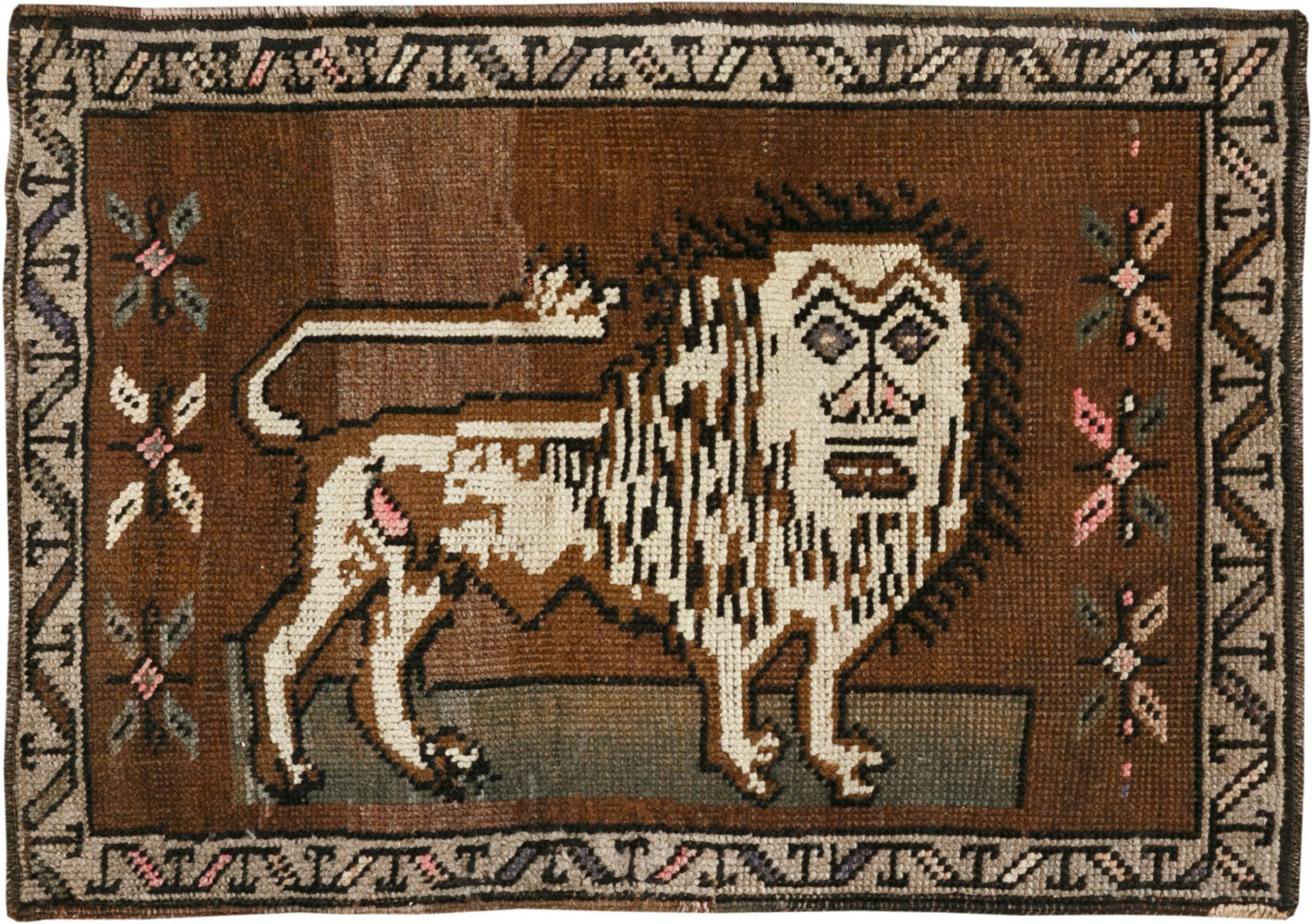 Vintage Turkish Anatolian Pictorial Rug (Pair: 1 of 2), No.33441 - Staging