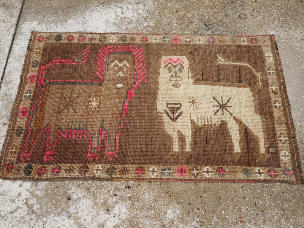 Vintage Turkish Anatolian Pictorial Rug, No.33442 - Staging
