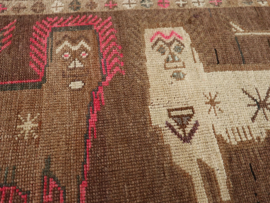 Vintage Turkish Anatolian Pictorial Rug, No.33442 - Staging