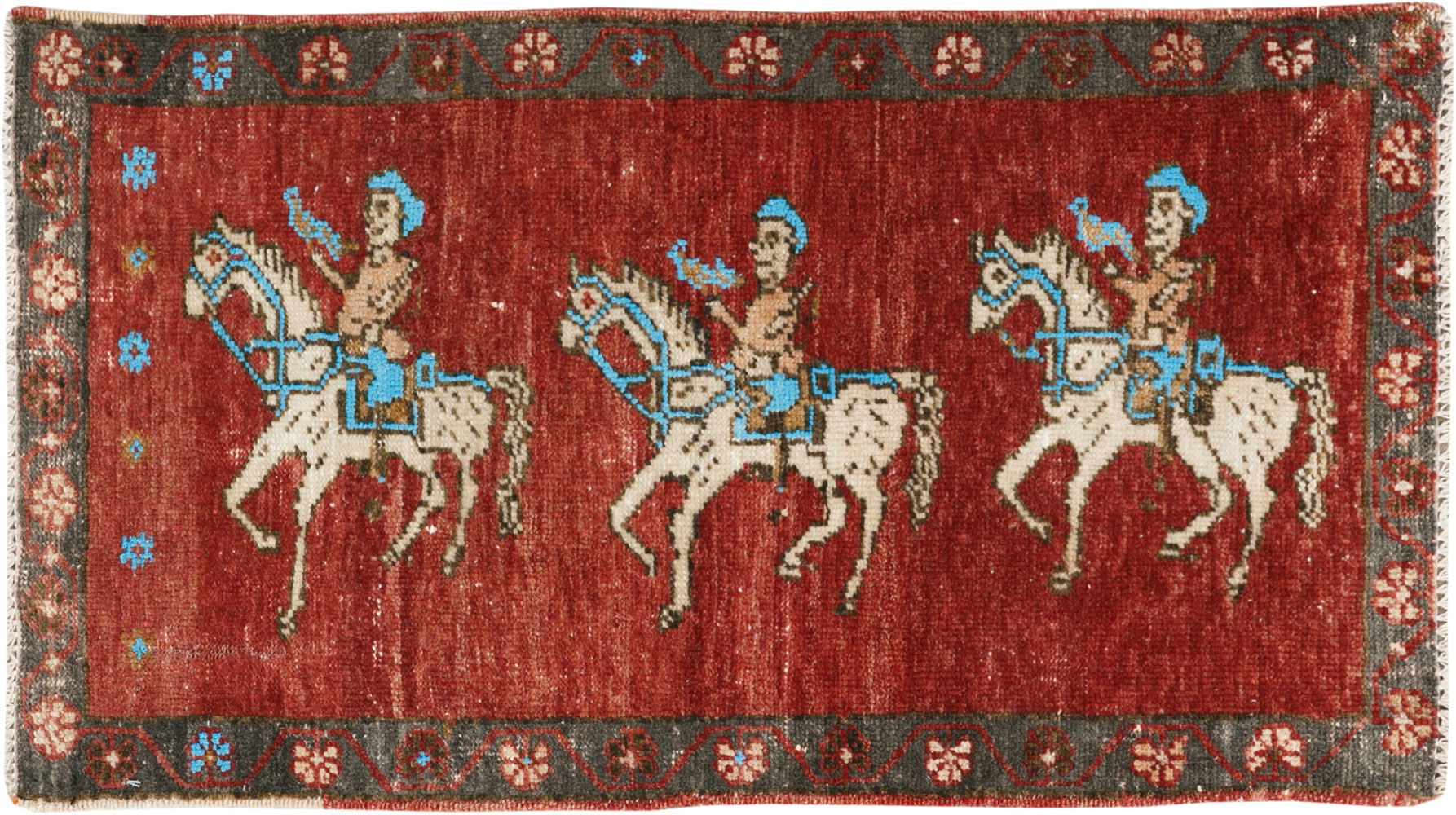Vintage Turkish Anatolian Pictorial Rug, No.33443 - Staging