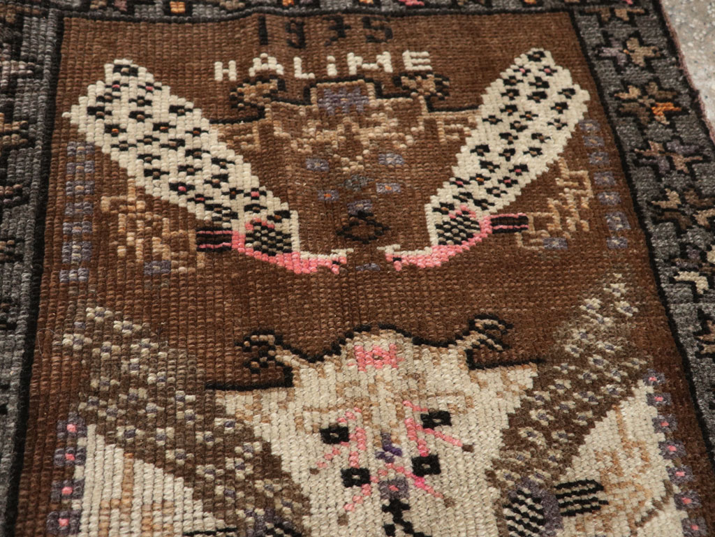 Vintage Turkish Anatolian Throw Rug, No.33450 - Staging