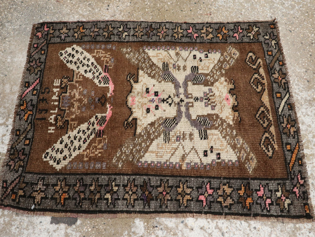 Vintage Turkish Anatolian Throw Rug, No.33450 - Staging