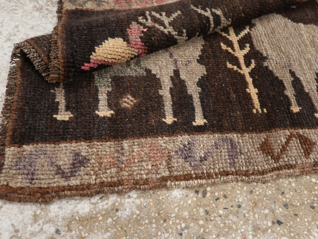 Vintage Turkish Anatolian Pictorial Rug, No.33451 - Staging