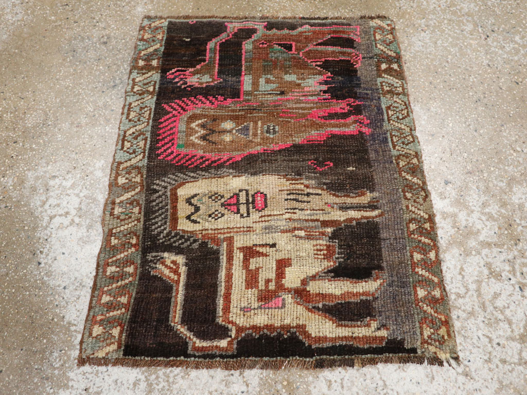 Vintage Turkish Anatolian Pictorial Rug, No.33452 - Staging