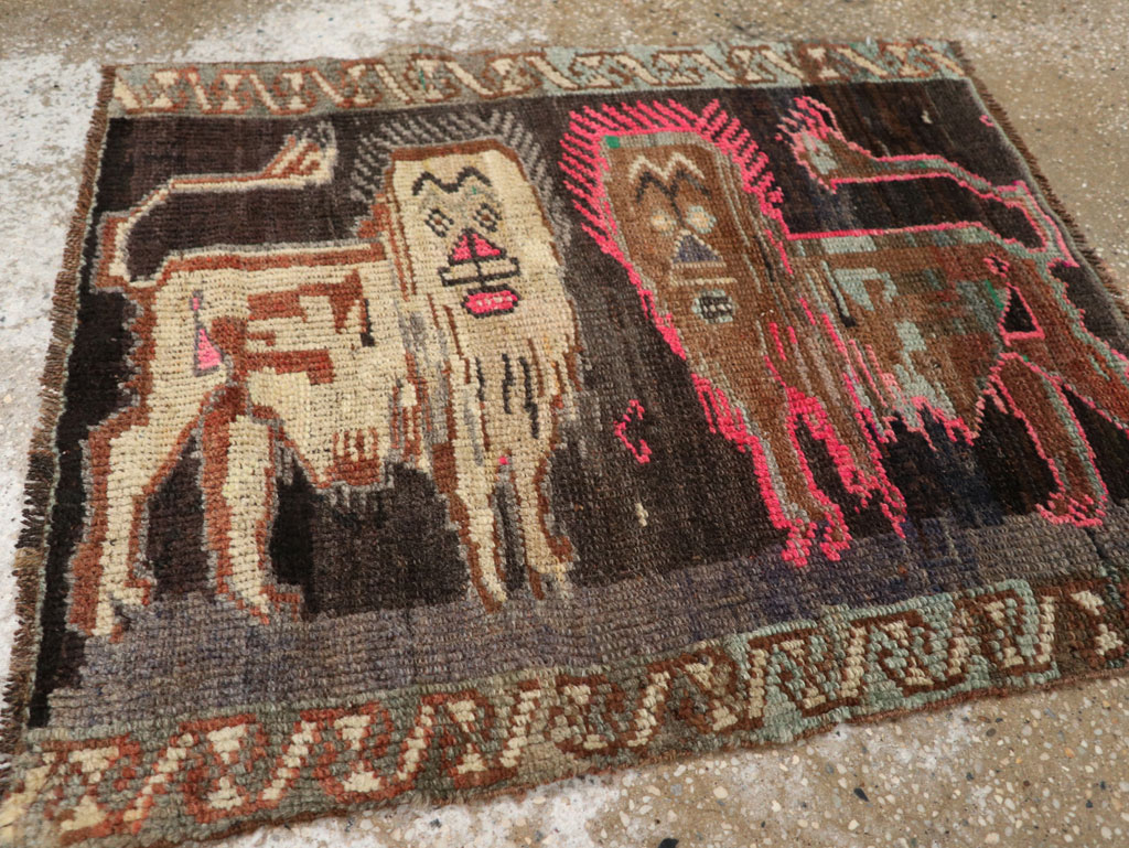 Vintage Turkish Anatolian Pictorial Rug, No.33452 - Staging