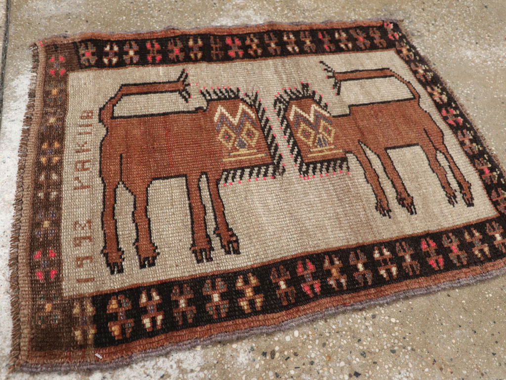 Vintage Turkish Anatolian Pictorial Rug, No.33453 - Staging