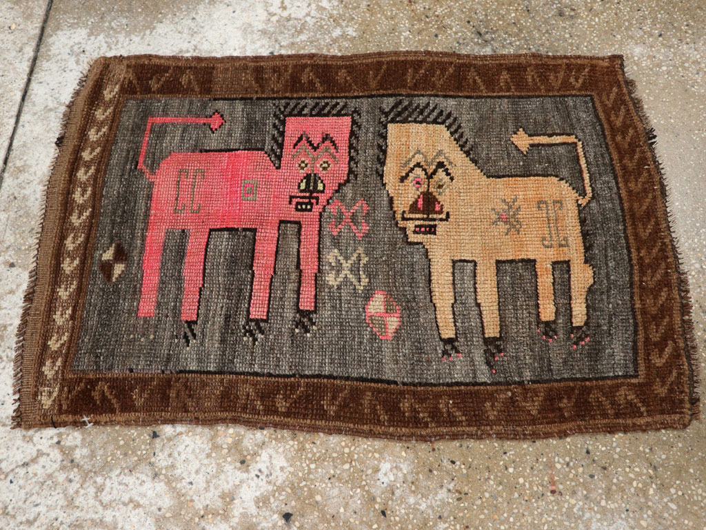 Vintage Turkish Anatolian Pictorial Rug, No.33454 - Staging