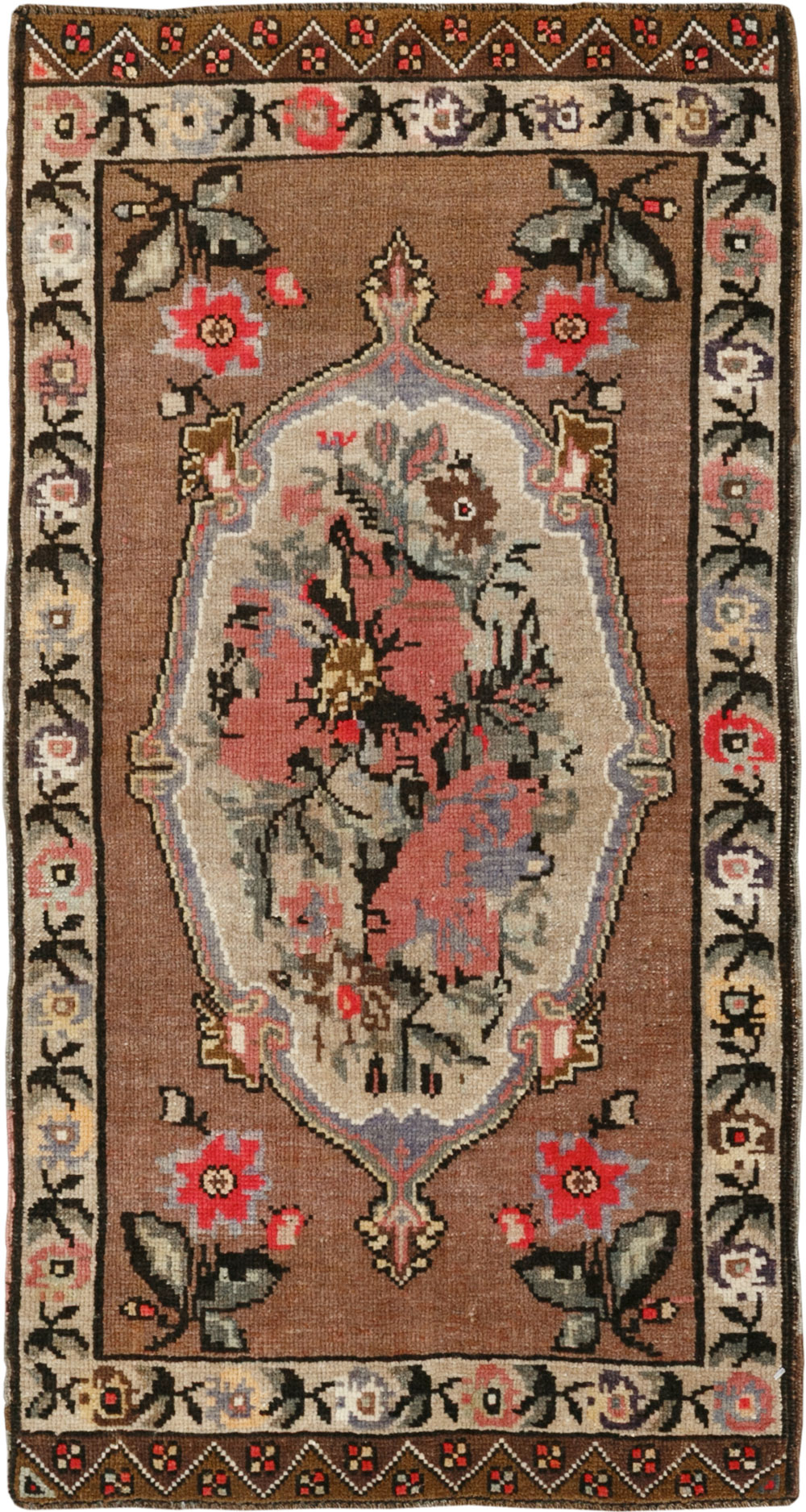 Vintage Turkish Anatolian Throw Rug, No.33456 - Staging