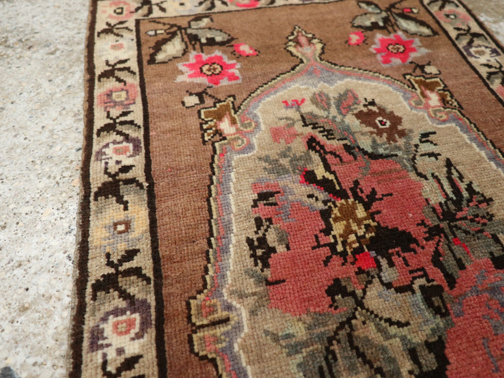 Vintage Turkish Anatolian Throw Rug, No.33456 - Staging