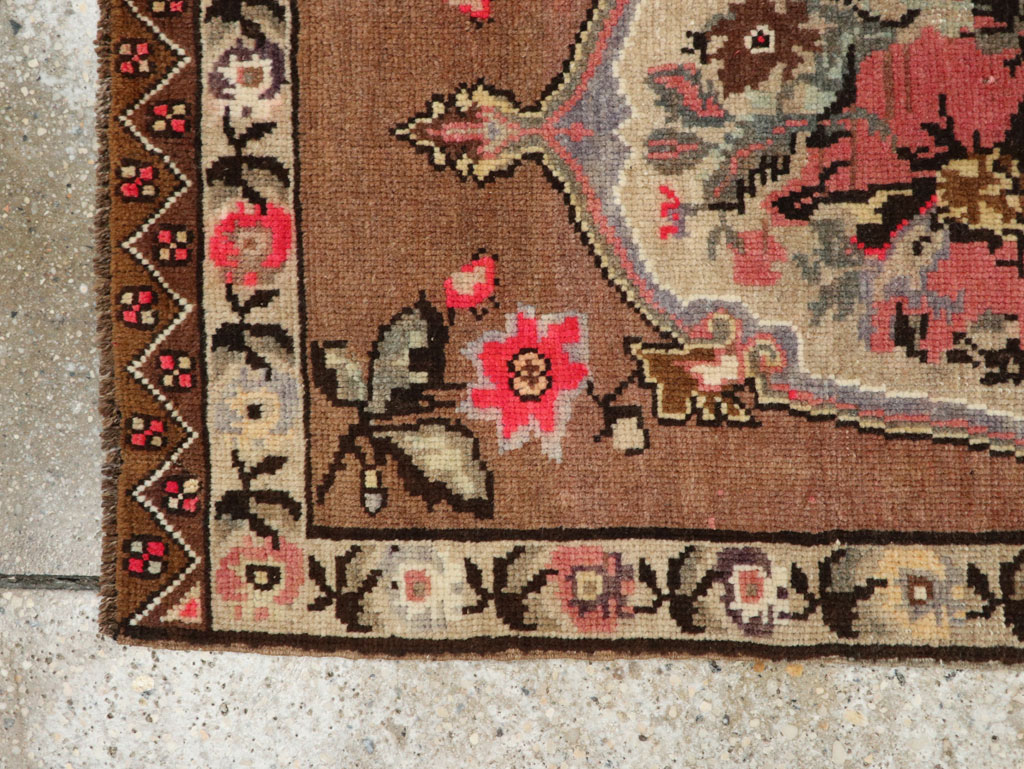 Vintage Turkish Anatolian Throw Rug, No.33456 - Staging