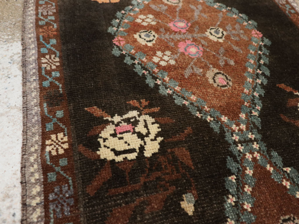 Vintage Turkish Anatolian Throw Rug, No.33457 - Staging