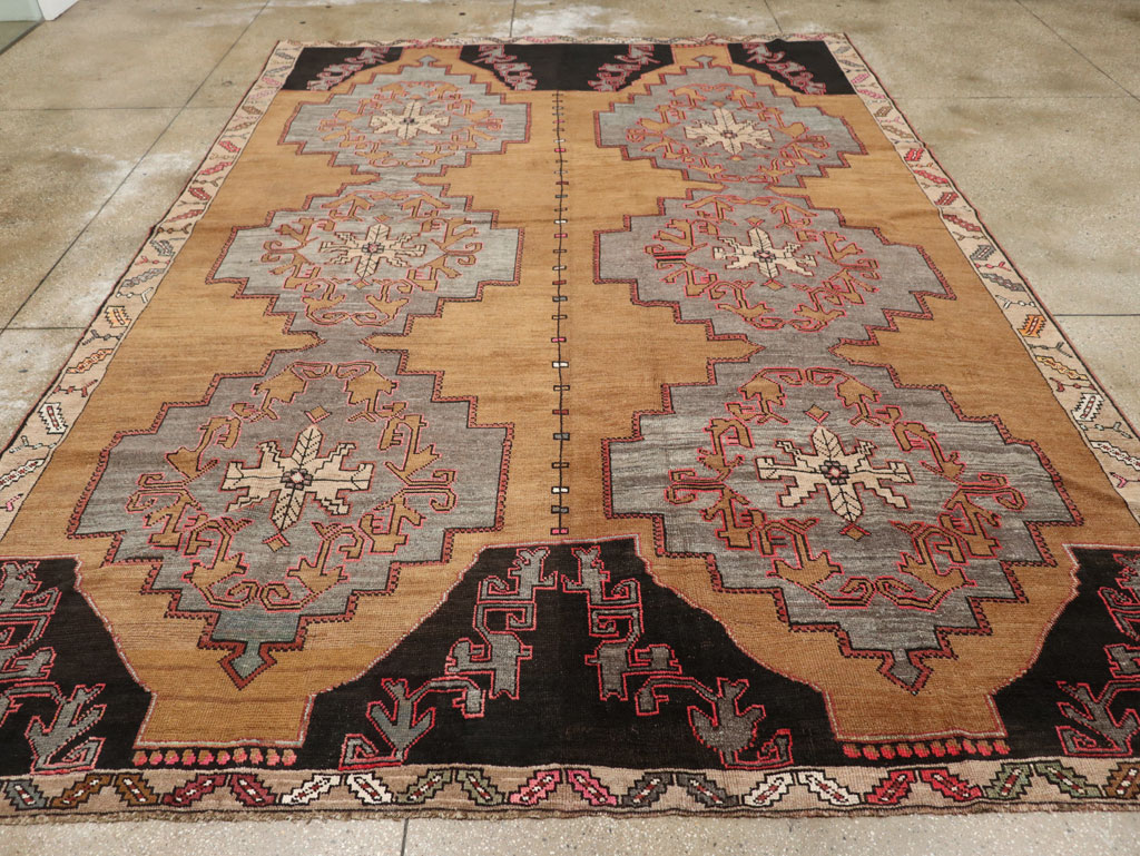 Vintage Turkish Anatolian Room Size Carpet, No.33462 - Staging