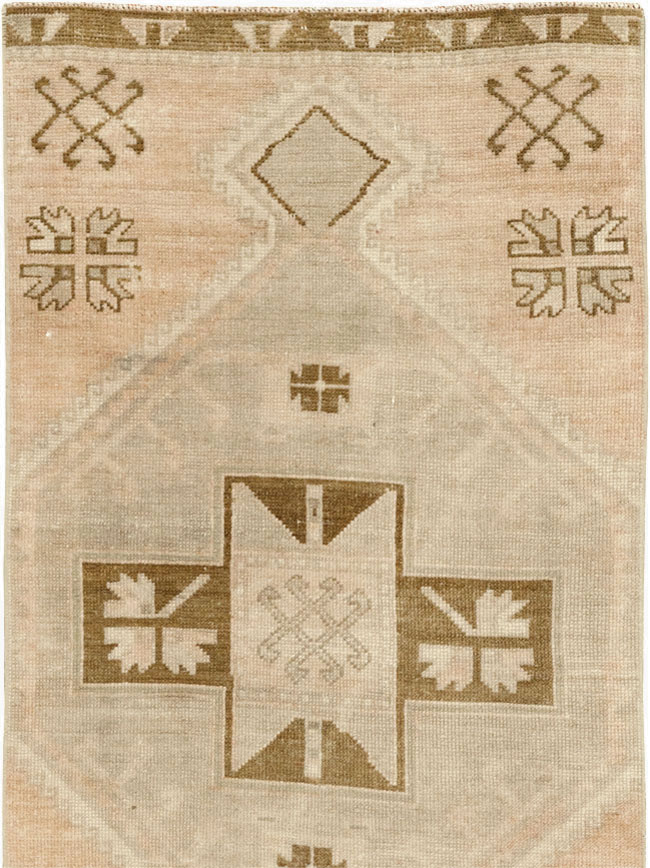 Vintage Turkish Anatolian Long Runner, No.33475 - Staging