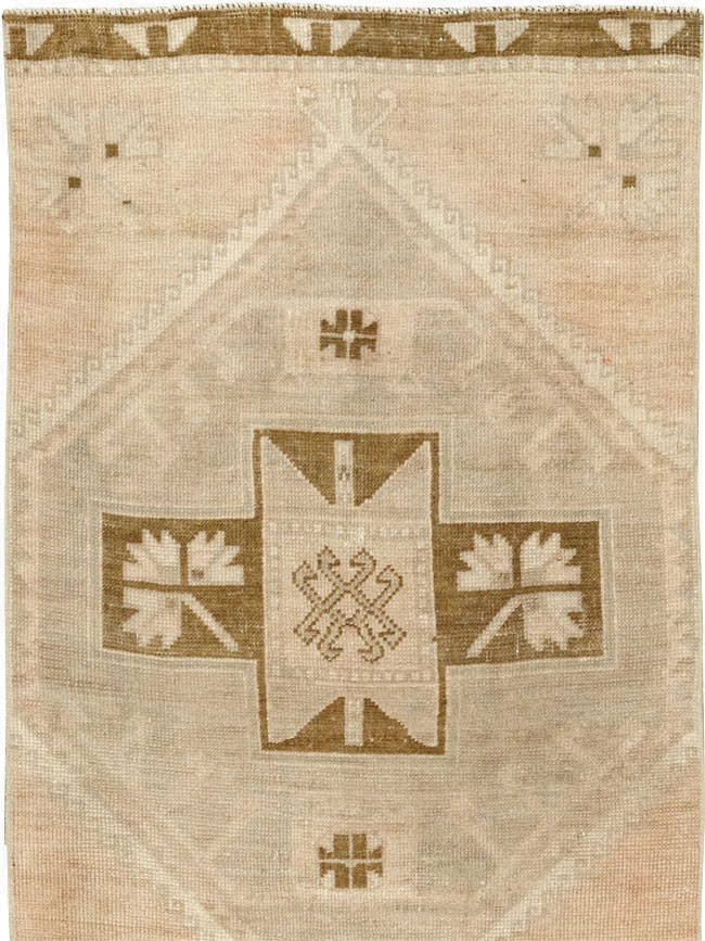Vintage Turkish Anatolian Long Runner, No.33475 - Staging