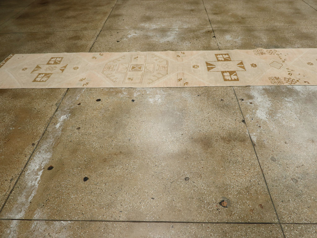 Vintage Turkish Anatolian Long Runner, No.33475 - Staging