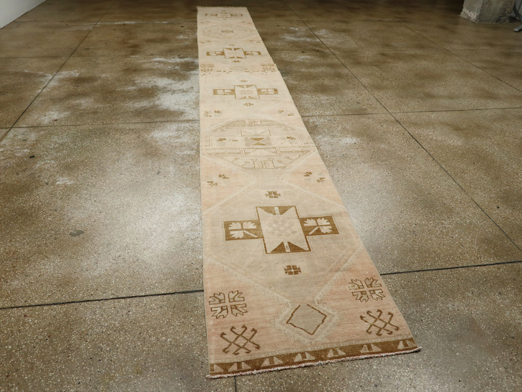 Vintage Turkish Anatolian Long Runner, No.33475 - Staging