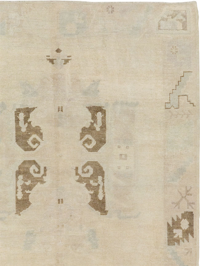 Vintage Turkish Anatolian Gallery Rug, No.33484 - Staging