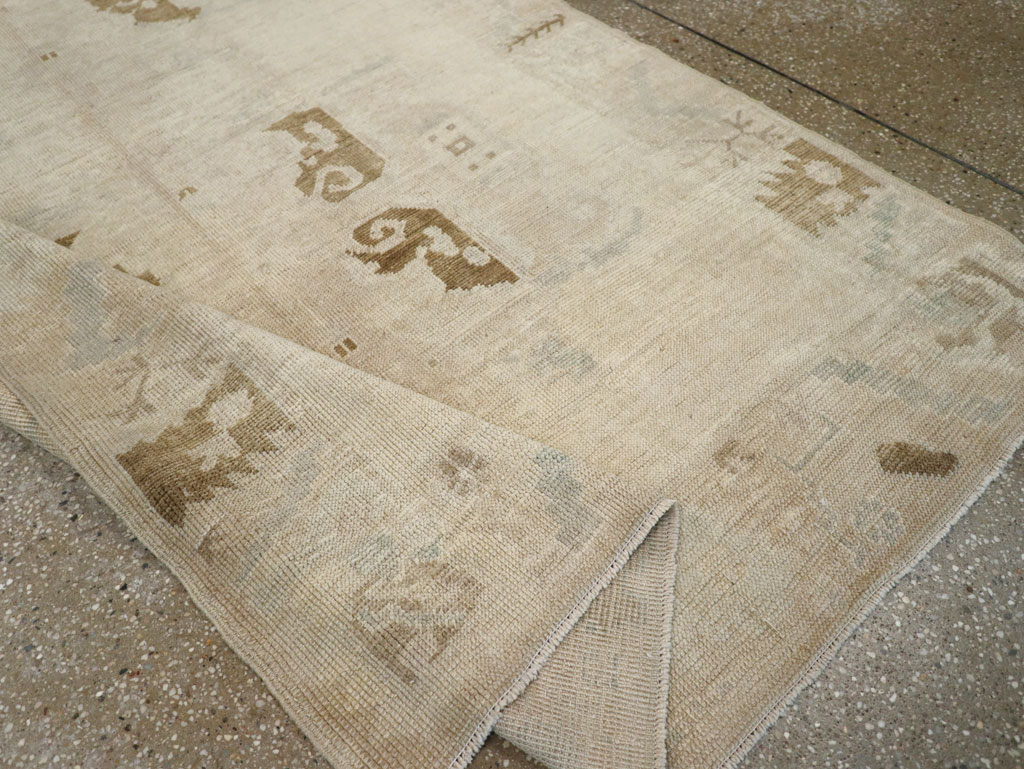 Vintage Turkish Anatolian Gallery Rug, No.33484 - Staging