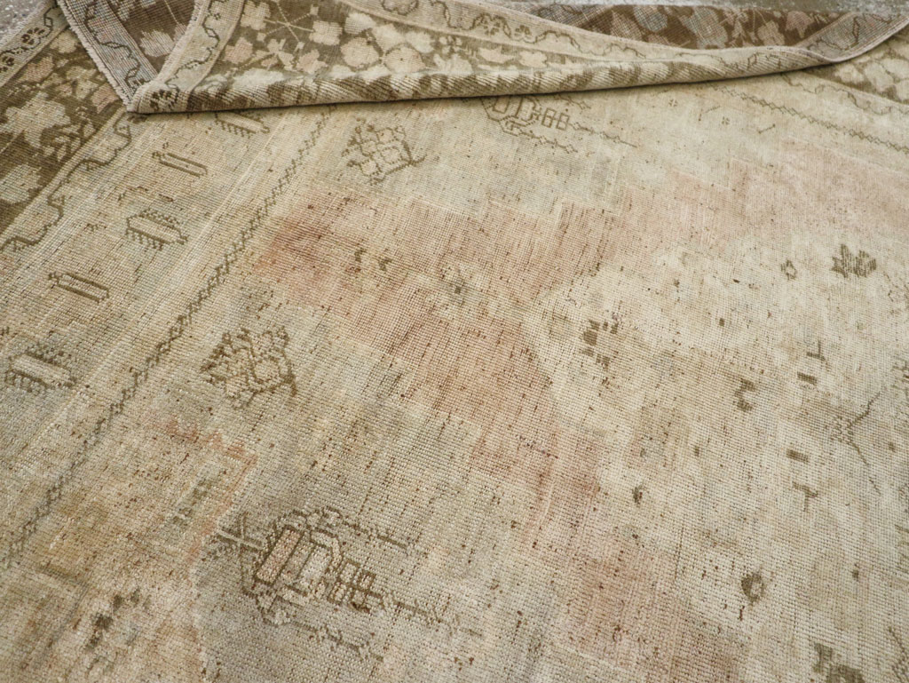 Vintage Turkish Anatolian Accent Rug, No.33487 - Staging