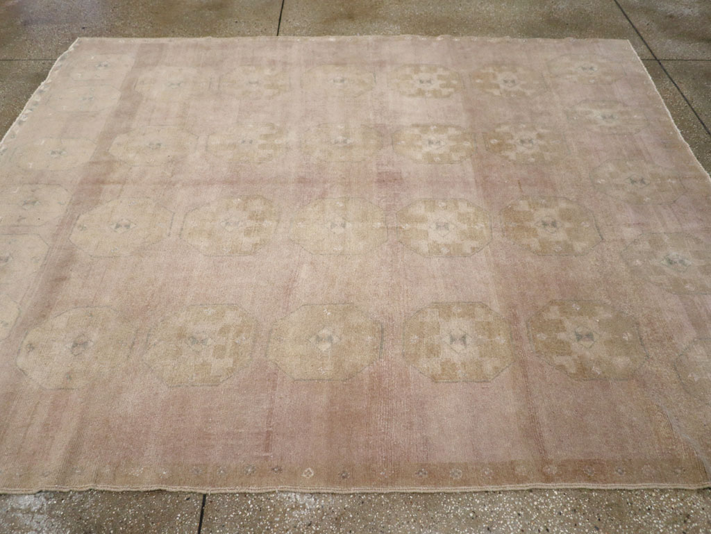Vintage Turkish Anatolian Accent Rug, No.33489 - Staging