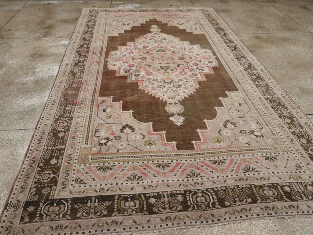 Vintage Turkish Anatolian Gallery Carpet, No.33492 - Staging