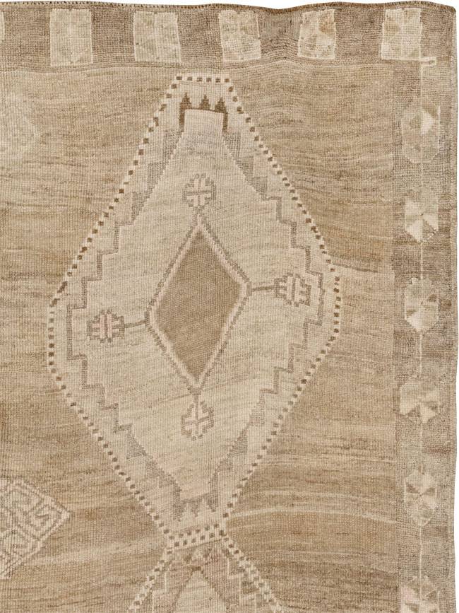 Vintage Turkish Anatolian Gallery Carpet, No.33493 - Staging