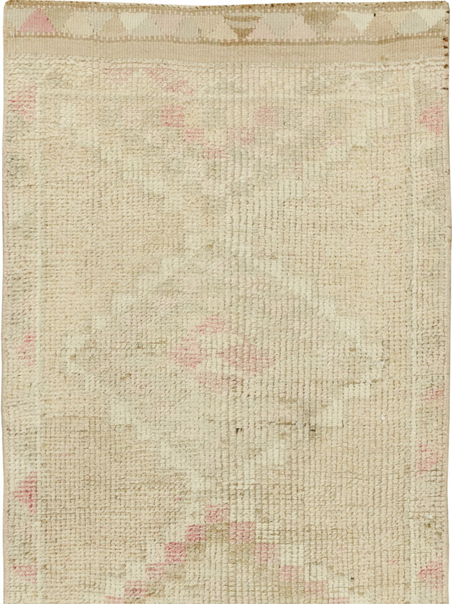 Vintage Turkish Anatolian Runner, No.33575 - Staging