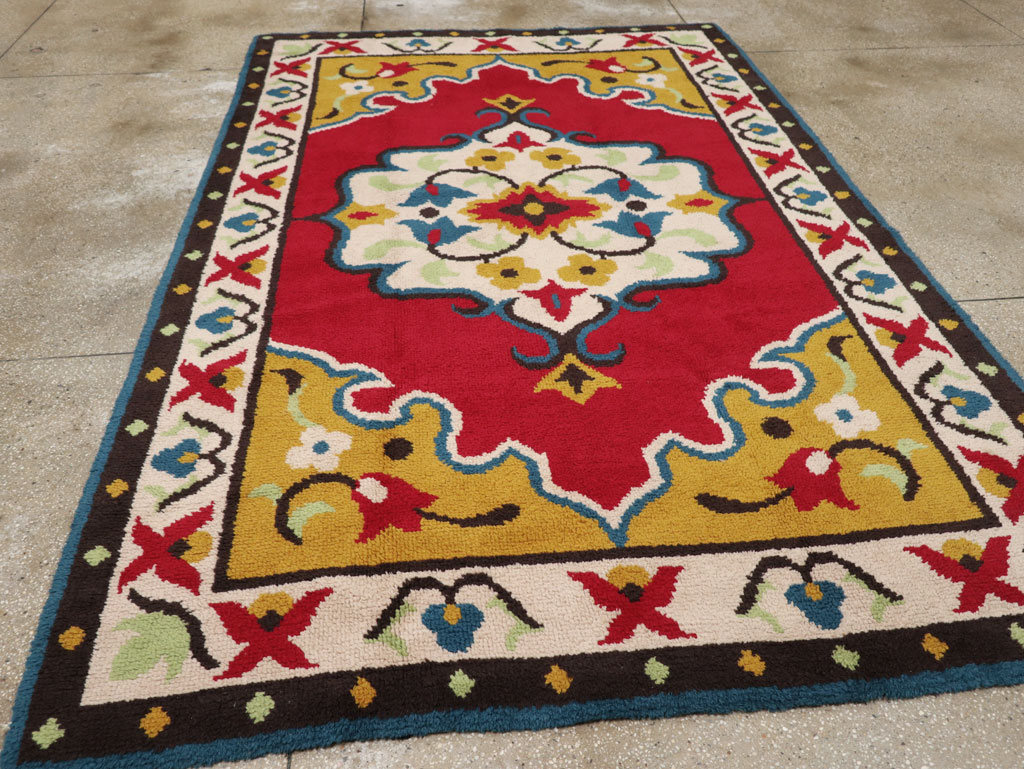 Vintage European Accent Rug, No.33579 - Staging